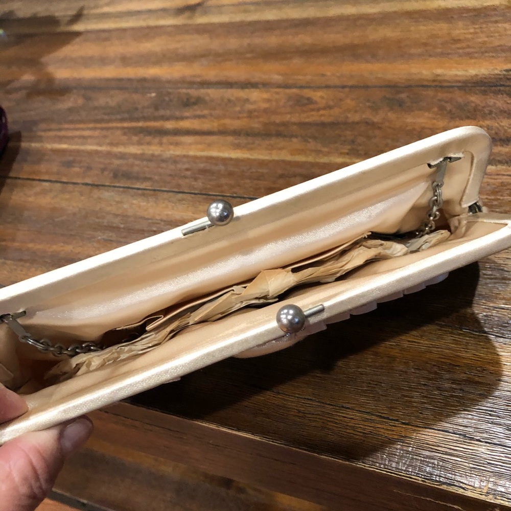 Purse - Picture 4 of 4